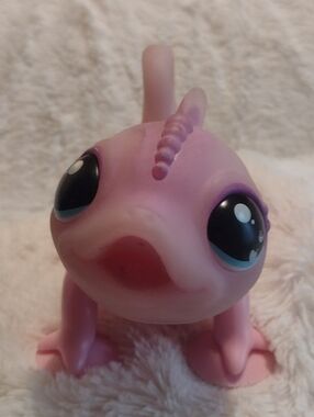 Little Live Pets - Nova The Bright Light Chameleon, Interactive PINK